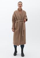 Kemerli Kaban ve Kargo Pantolon Kombini