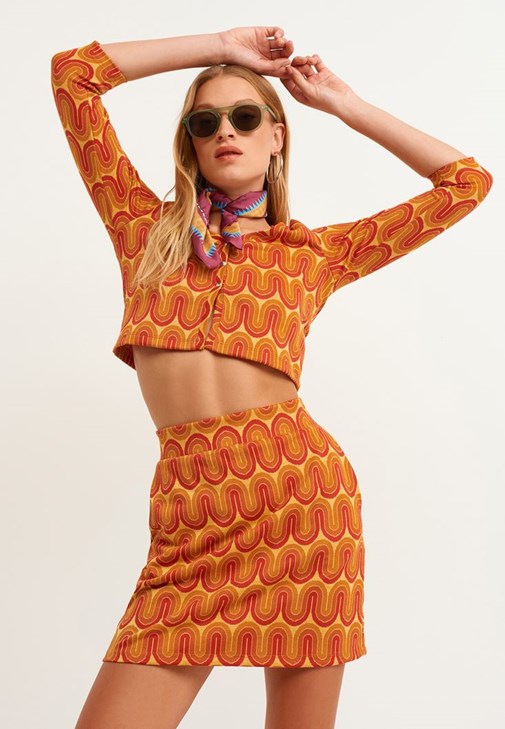 Çok Renkli Çıtçıt Detaylı Desenli Crop Hırka