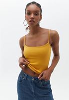 Askılı Atlet ve Baggy Pantolon Kombini