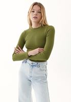 Bayan Yeşil Sıfır Yaka Uzun Kollu Tişört