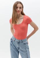 Bayan Pembe Pamuklu U Yaka Tişört