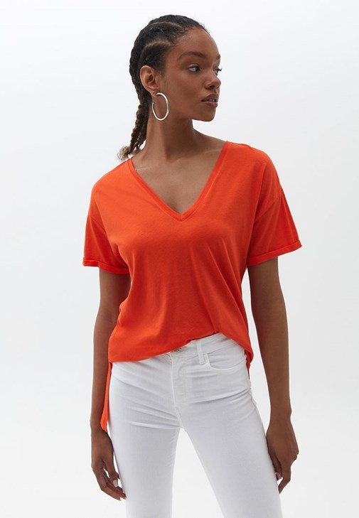 Turuncu V Yaka Tişört (MODAL)