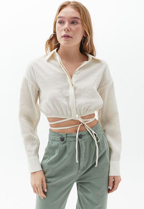 Krem Beli Bağlamalı Crop Gömlek 