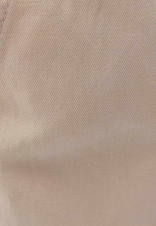 Askılı Crop Atlet ve Jogger Pantolon Kombini