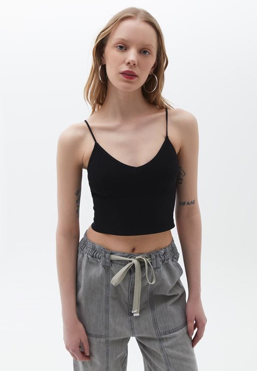 Dikişsiz Crop ve Orta Bel Denim Pantolon Kombini