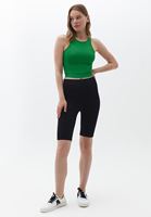Dikişsiz Crop Top ve Biker Tayt Kombini