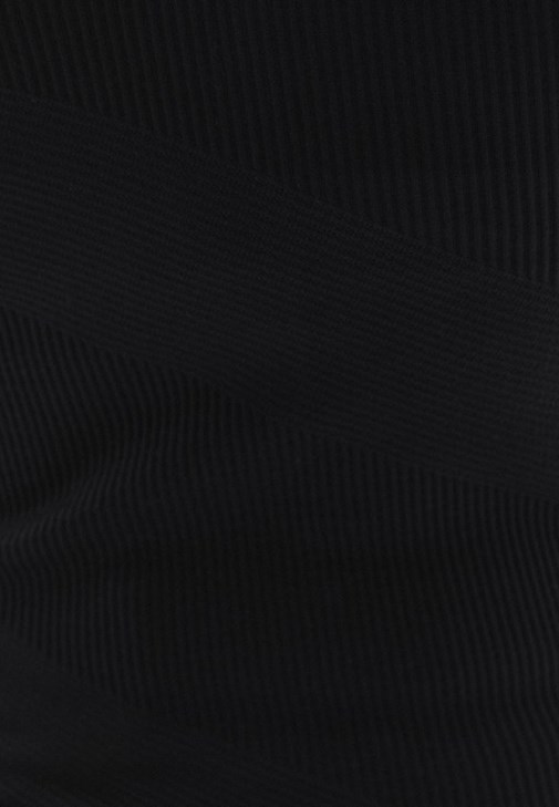 Tek Omuzlu Atlet ve Mom-Fit Pantolon Kombini
