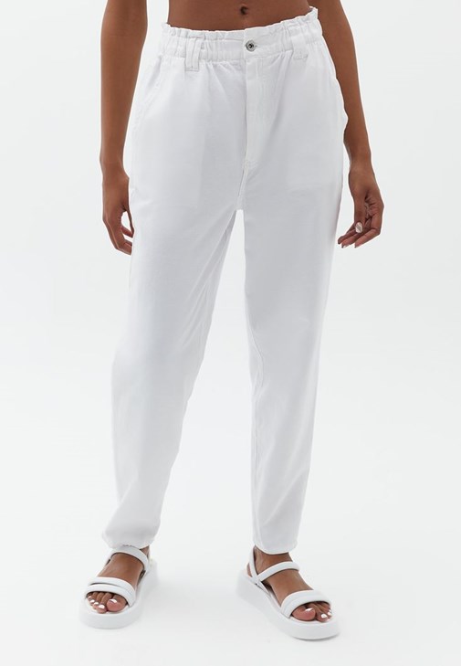 Crop Atlet ve Baggy Pantolon Kombini