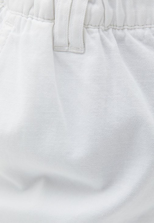 Crop Atlet ve Baggy Pantolon Kombini