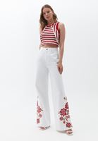 Bayan Beyaz Paçası Desenli Wide-Leg Pantolon