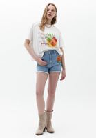 Bayan Krem Pamuklu Oversize Baskılı Tişört