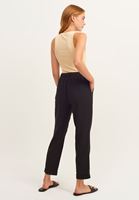 Bayan Siyah Carrot-Fit Bağcıklı Pantolon