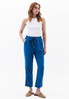 Crop Atlet ve Dokulu Pantolon Kombini
