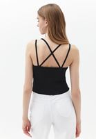 Bayan Siyah Cut-Out Detaylı Triko Atlet