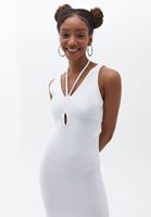 Bayan Beyaz Cut-Out Detaylı Midi Boy Elbise