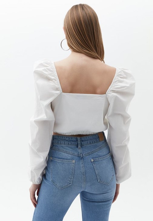Balon Kollu Crop Bluz ve Vegan Deri Etek Kombini