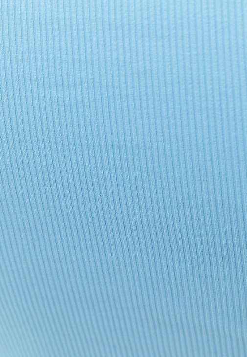 Crop Bluz ve Straight-Fit Pantolon Kombini