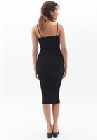 Bayan Siyah Askılı Midi Boy Elbise