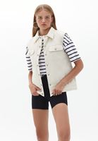 Bayan Bej Cep Detaylı Yelek