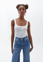 Bayan Beyaz Kare Yaka Triko Atlet