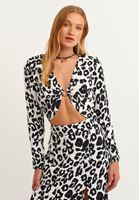 Bayan Çok Renkli Toka Detaylı Desenli Bluz