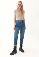 Bayan Bej Çıtçıtlı Kare Yaka Tişört