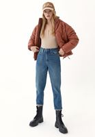 Bayan Bej Çıtçıtlı Kare Yaka Tişört