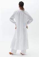 Düğmeli Kimono ve Wide-Leg Pantolon Kombini