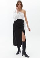 Bayan Siyah Yırtmaçlı Midi Boy Etek ( TENCEL™ )