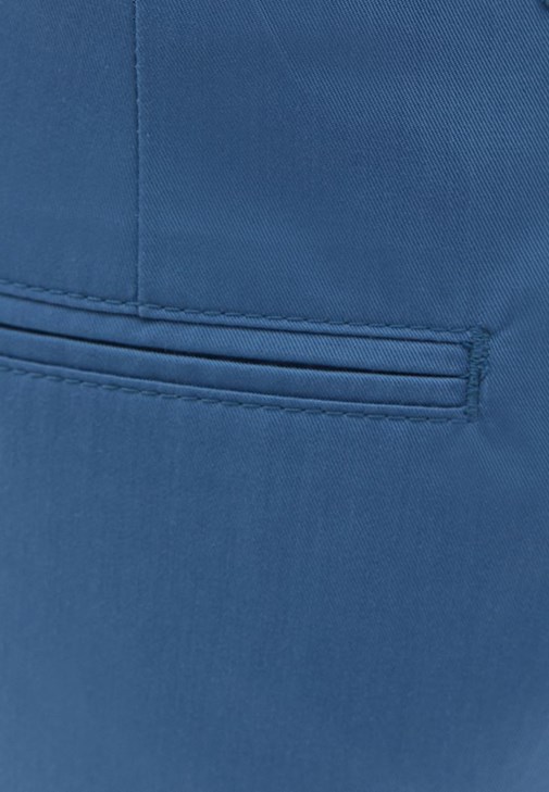 Yüksek Bel Şort ve Bluz Kombini