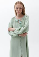 Bayan Yeşil Düğmeli Uzun Kimono  ( TENCEL™ )