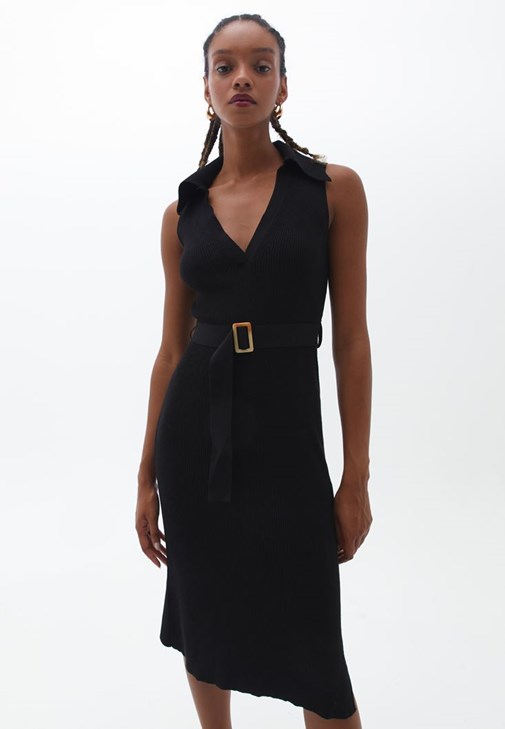 Triko Elbise ve Topuklu Ayakkabı Kombini