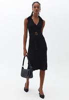 Triko Elbise ve Topuklu Ayakkabı Kombini