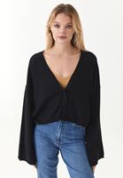 Bayan Siyah Düğmeli Triko Hırka