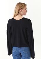 Bayan Siyah Düğmeli Triko Hırka