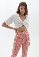 Keten Pantolon ve Crop Bluz Kombini