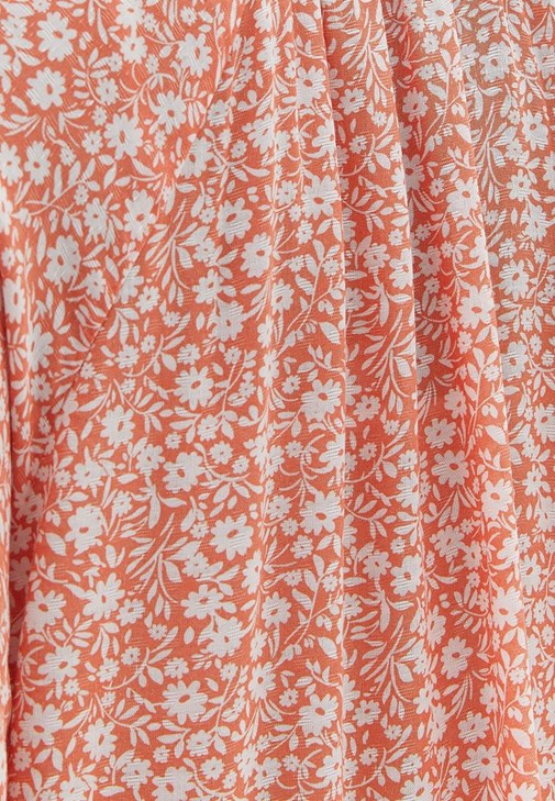 Düğmeli Kimono ve Denim Pantolon Kombini