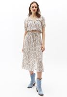 Desenli Bluz ve Yırtmaçlı etek