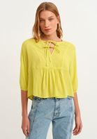 Bayan Yeşil Bağlama Detaylı Bluz