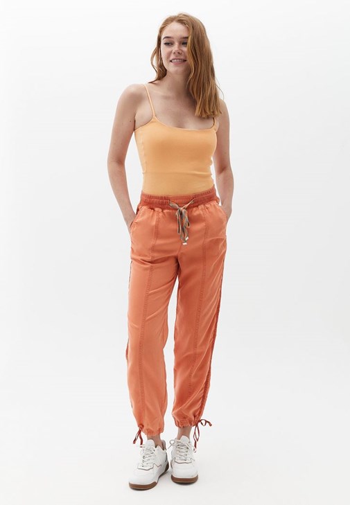 Kiremit Yüksek Bel Baggy-Fit Pantolon ( TENCEL™ )