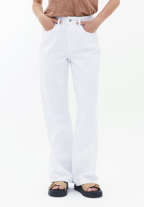Straight-Fit Pantolon ve Keten Atlet Kombini