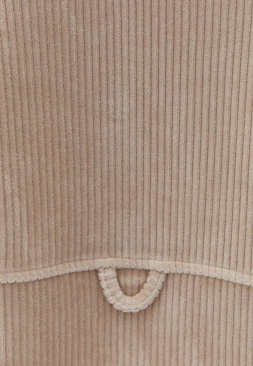 Gömlek ve Kadife Pantolon Kombini