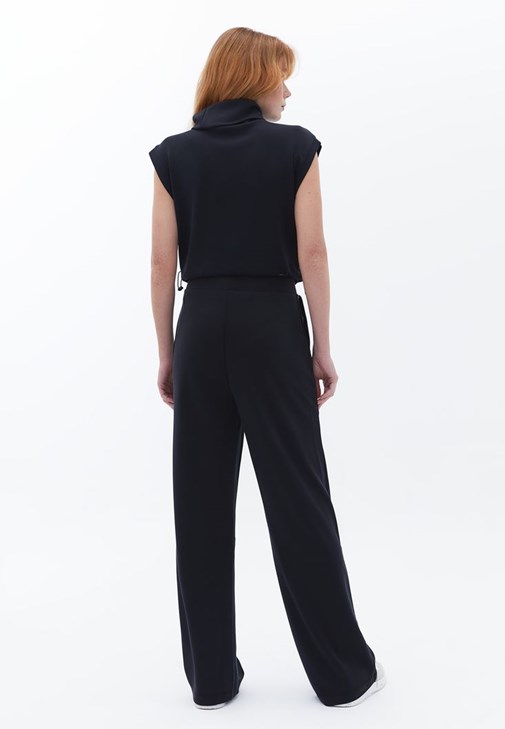 Sweat Hırka ve Straight Pantolon Kombini