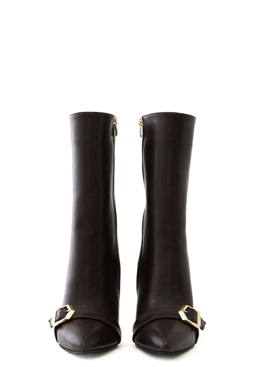 Uzun Elbise ve Tokalı Bot Kombini