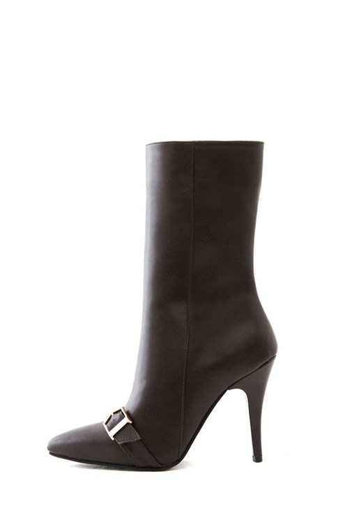 Uzun Elbise ve Tokalı Bot Kombini