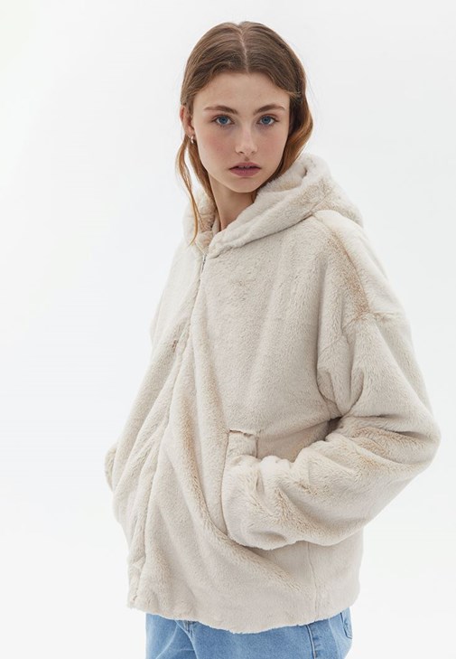 Bej Kürk Detaylı Kısa Mont