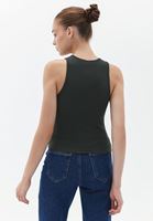 Halter Yaka Atlet ve Bootcut Pantolon Kombini