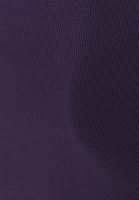 Bot Yaka Tişört ve Orta Bel Pantolon Kombini