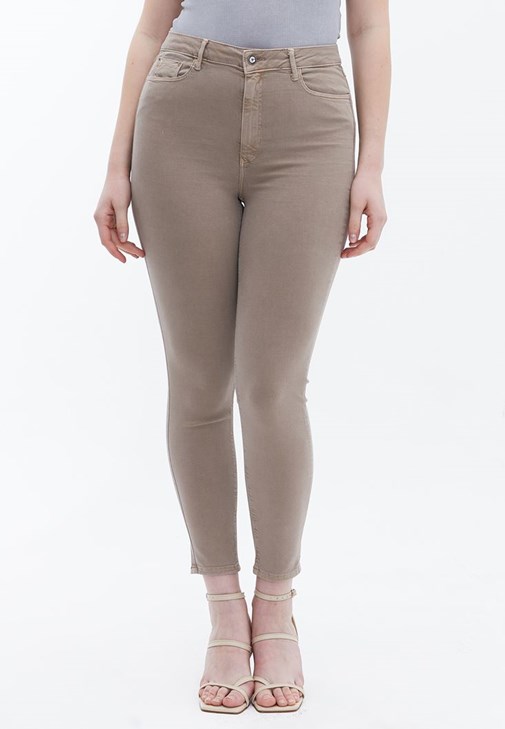 Curvy Pantolon ve Crop Ceket Kombini