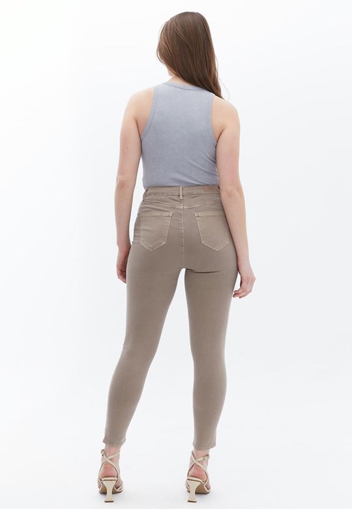 Curvy Pantolon ve Crop Ceket Kombini